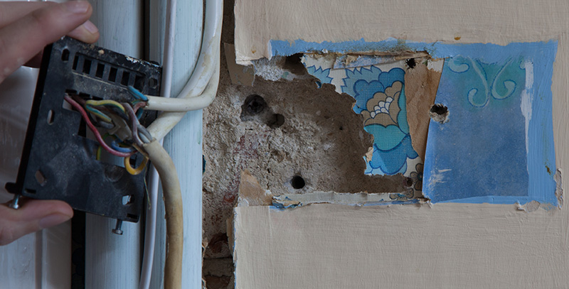 Click to view larger image of Old controller back plate