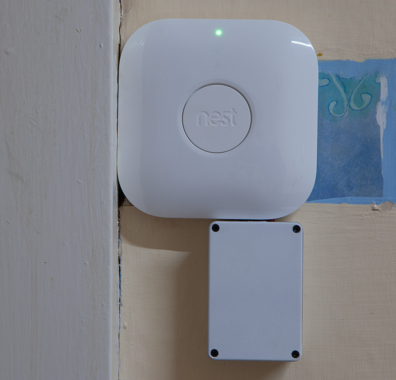 Click to view larger image of Heat Link installed with relay box