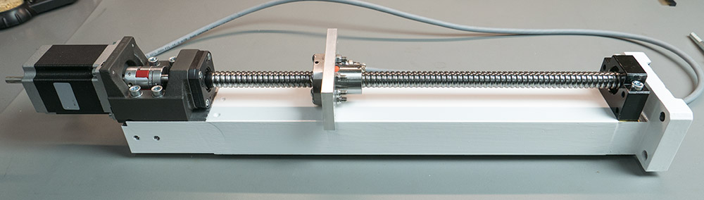 Bench assembly for the ball screw