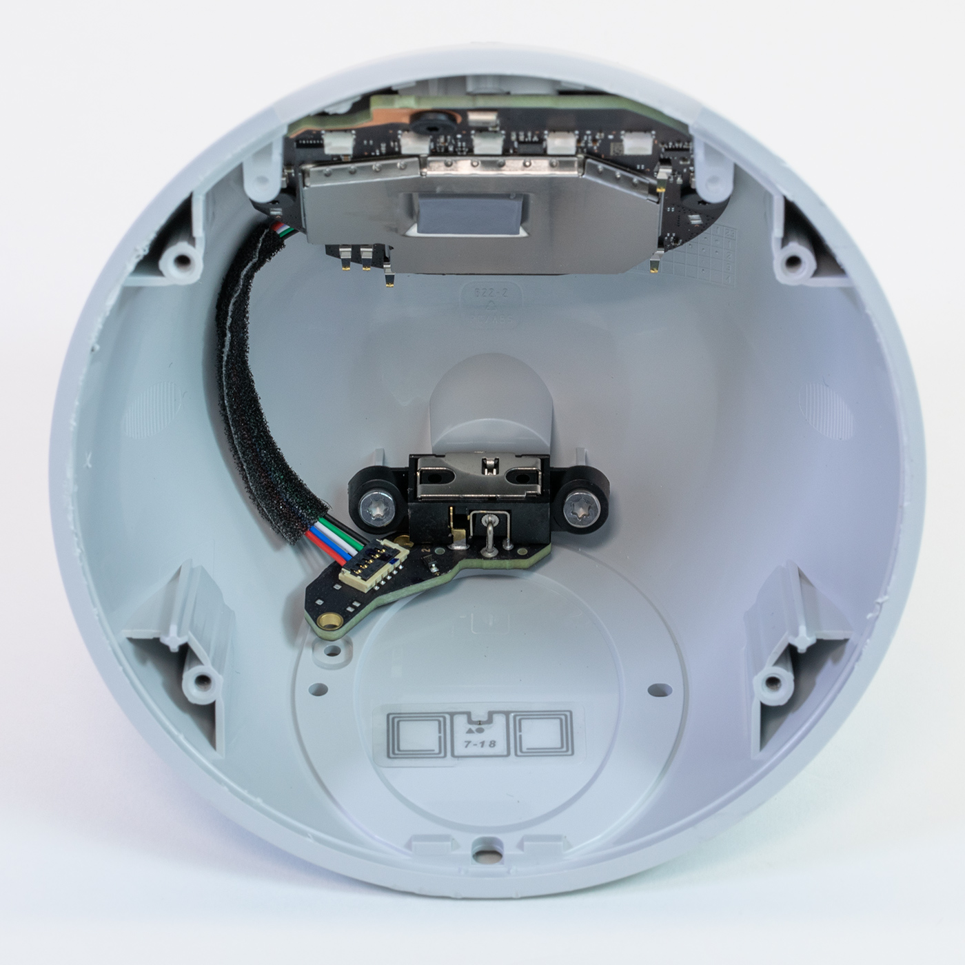 Speaker removed showing the power input PCB and main processor PCB at the top