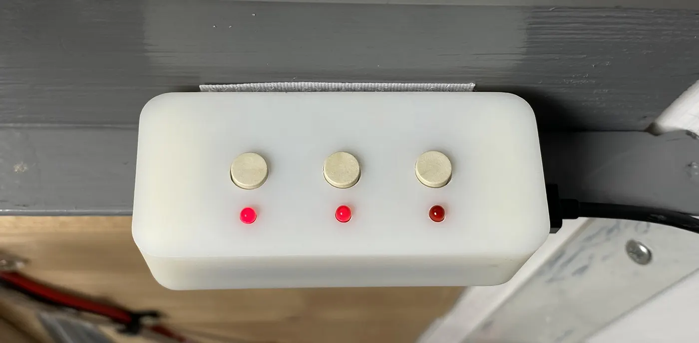 Switch box fitted to the shelf