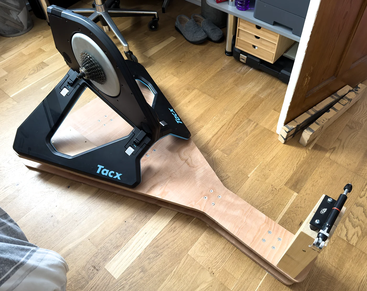 Front fork mount fitted