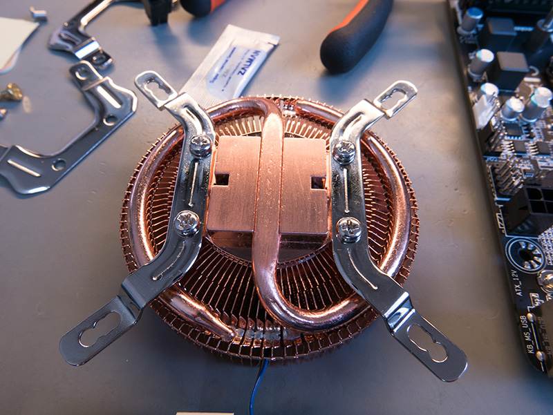 Click to view large image of CPU Heatsink base
