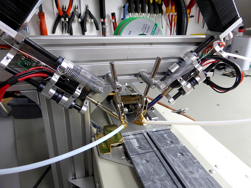 Click to view large image of Solder feed arms fitted